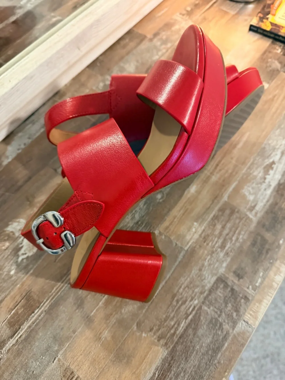Aerosoles platform sandals